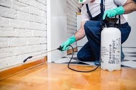 Best Commercial Pest Control  in Coloma, MI